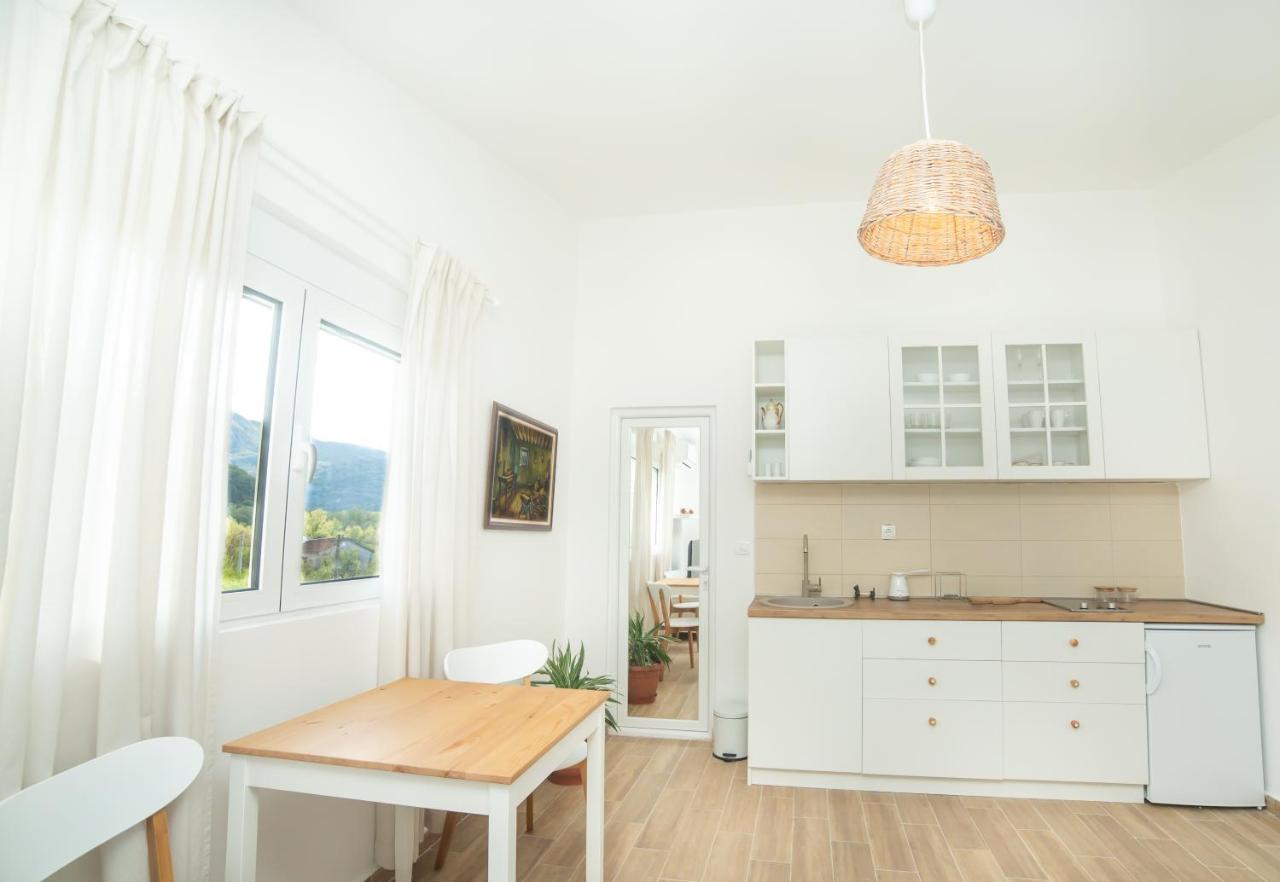 Plamenatz Studio Apartments Virpazar Exterior foto