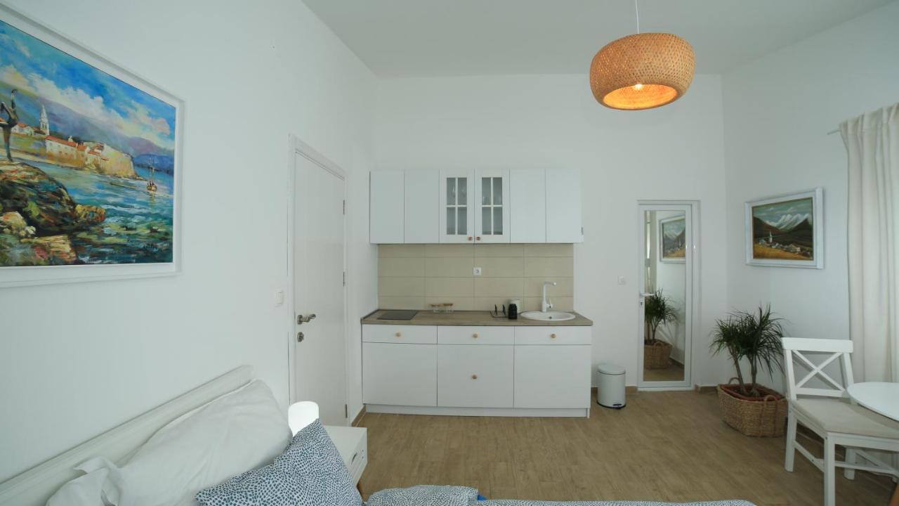 Plamenatz Studio Apartments Virpazar Exterior foto