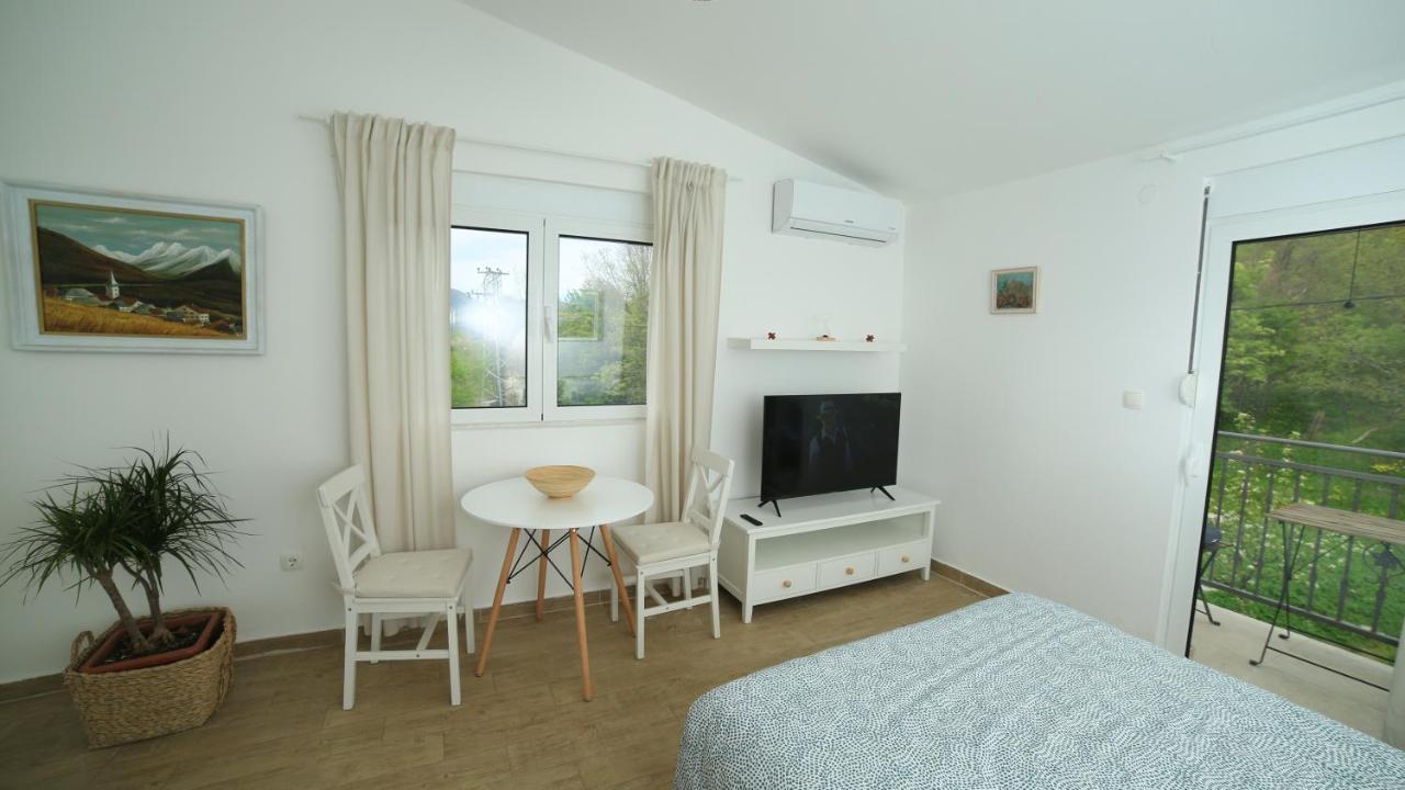 Plamenatz Studio Apartments Virpazar Exterior foto