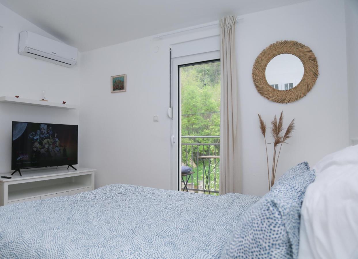 Plamenatz Studio Apartments Virpazar Exterior foto